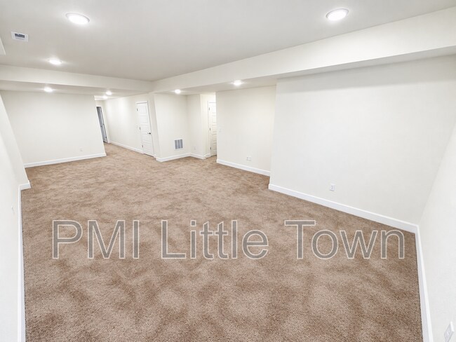 Building Photo - 132 N Patsburg St