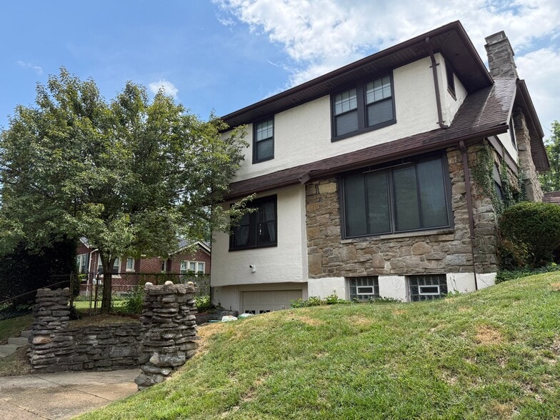 Building Photo - 3944 Marburg Ave