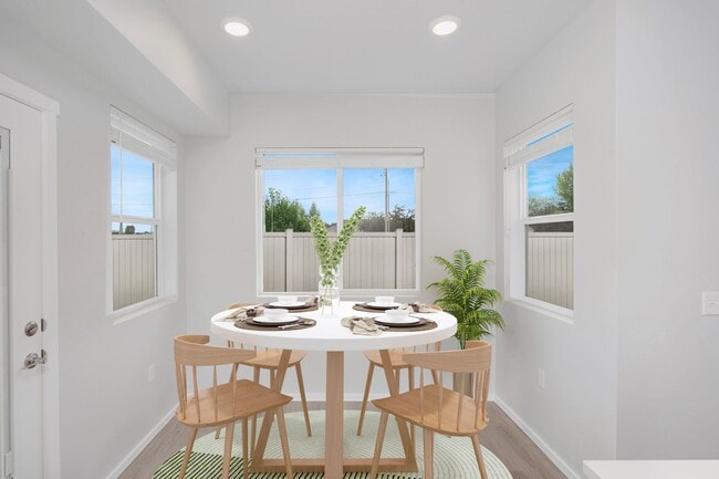 Building Photo - 2 Bedroom Apartments in Caldwell With Style, Convenience & Comfort!