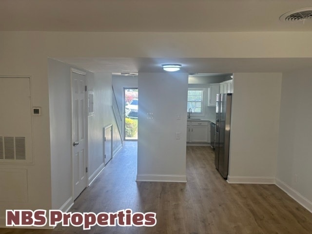 Building Photo - 6529 Deane Hill Dr