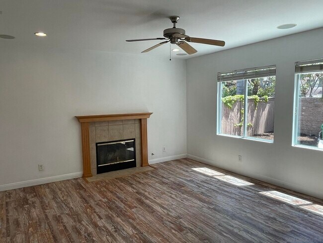 Building Photo - 348 Monte Vista Way