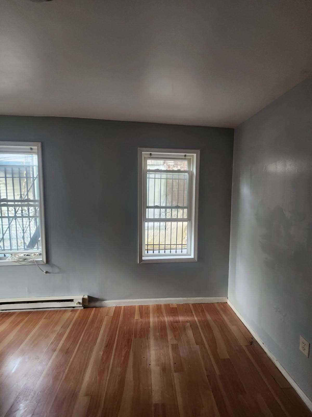 Building Photo - 2422 N Charles St