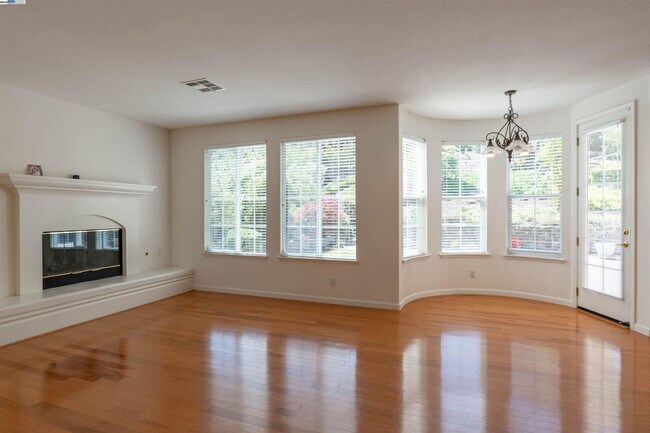 Building Photo - 1260 Ustilago Dr