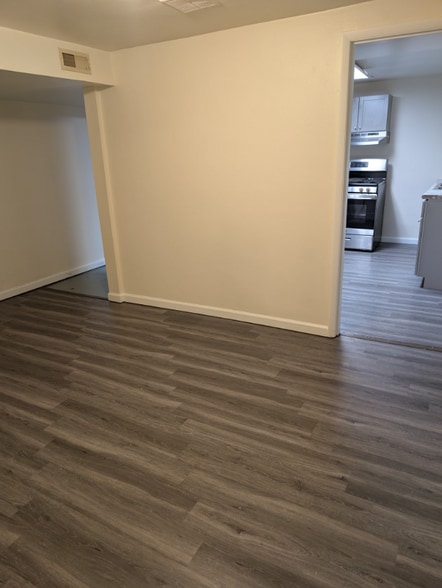 Building Photo - 6930 Silverton Ave