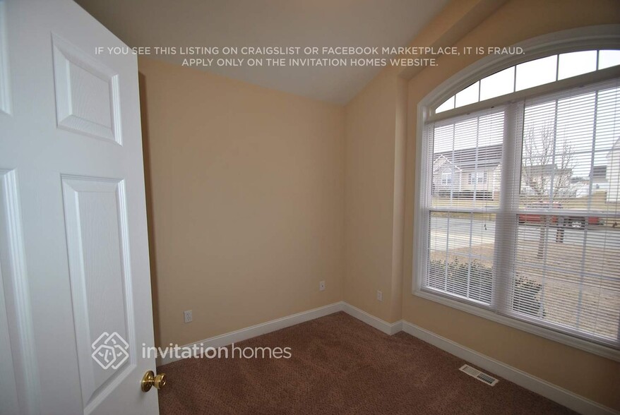 Building Photo - 539 Fernway Dr