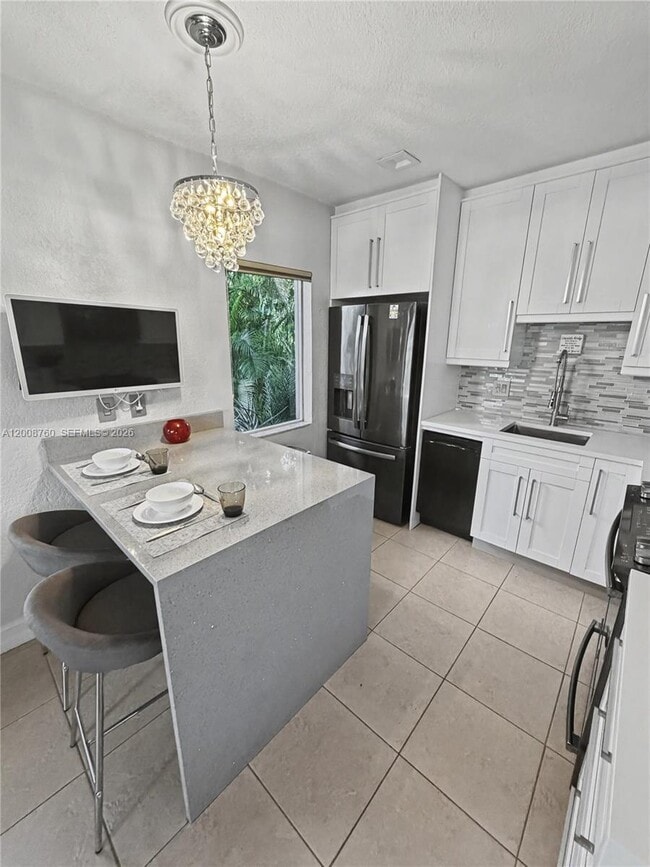 Building Photo - 1423 Holly Heights Dr