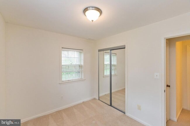 Building Photo - 4856 Bradley Blvd