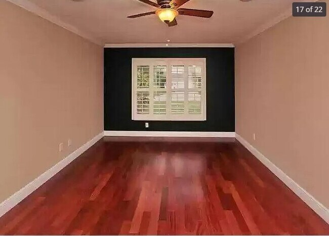 Building Photo - 4606 Cloverlawn Dr