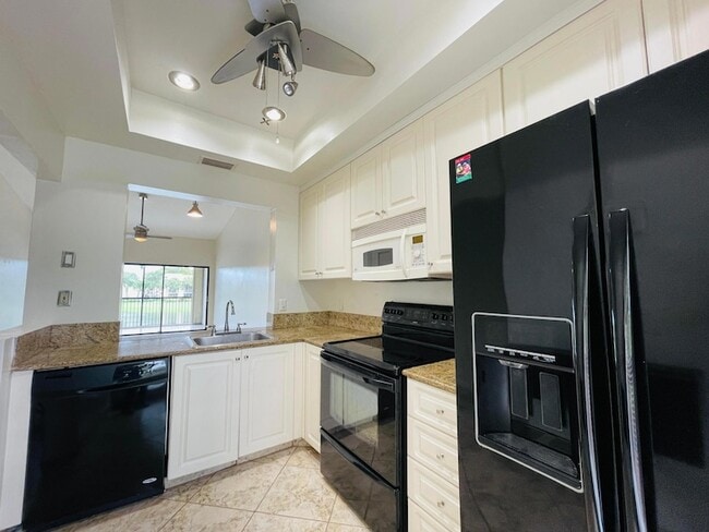 Building Photo - 2297 SW 15th St