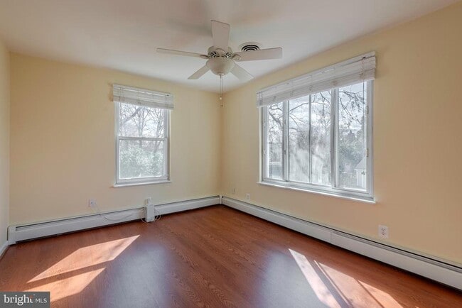 Building Photo - 871 Highland Ave