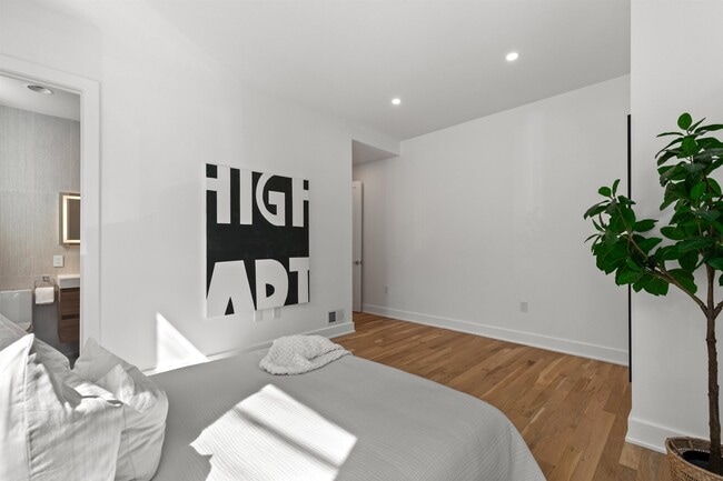 Building Photo - 80 Hackensack Plank Rd