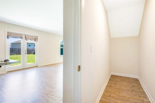 Building Photo - 5888 Southern Bell Court