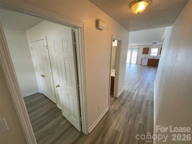 Building Photo - 6228 Sid Crane Dr