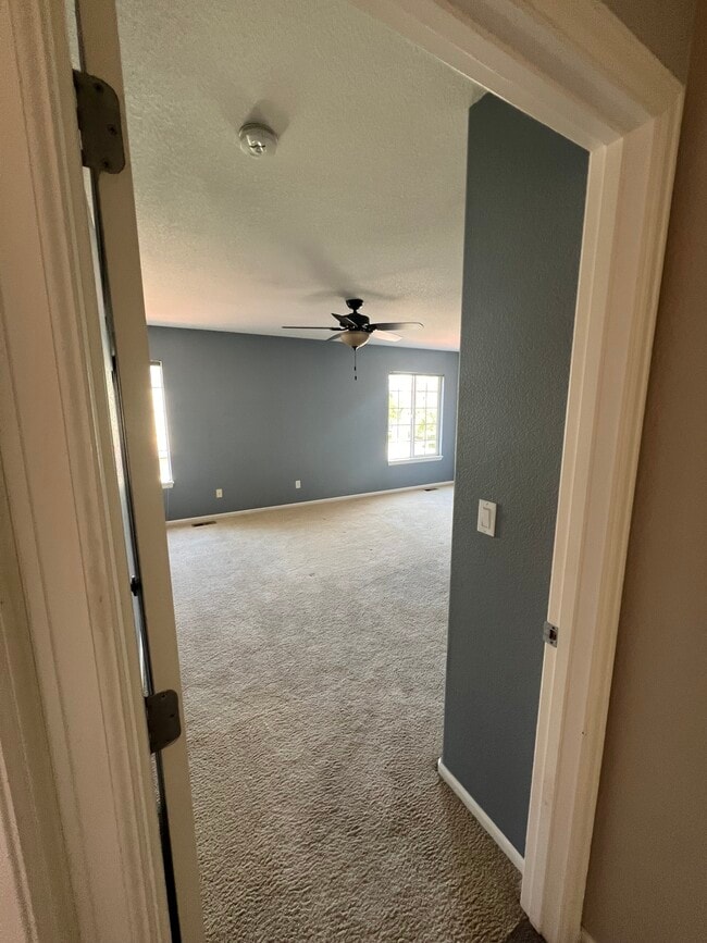 Master bedroom - 5101 Spyglass Dr