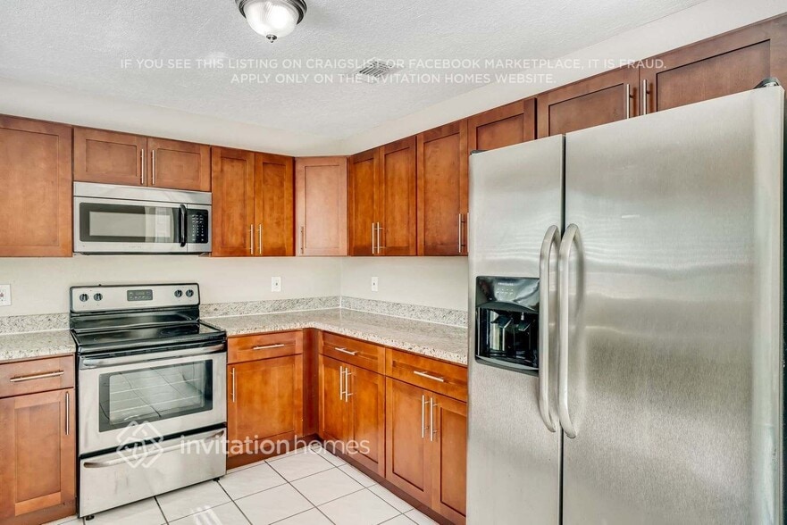 Building Photo - 13776 SW 145th Terrace