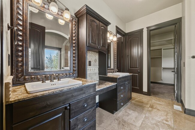 Building Photo - 1356 S Hidden Island Pl