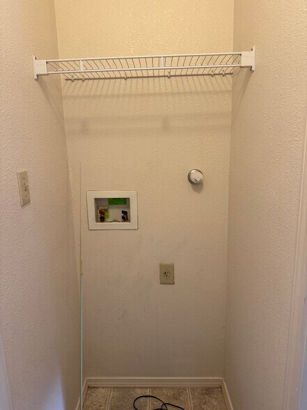 Building Photo - 6716 Butte Volcano Rd NW