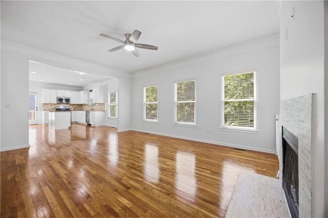 Building Photo - 455 Park Pl Ct