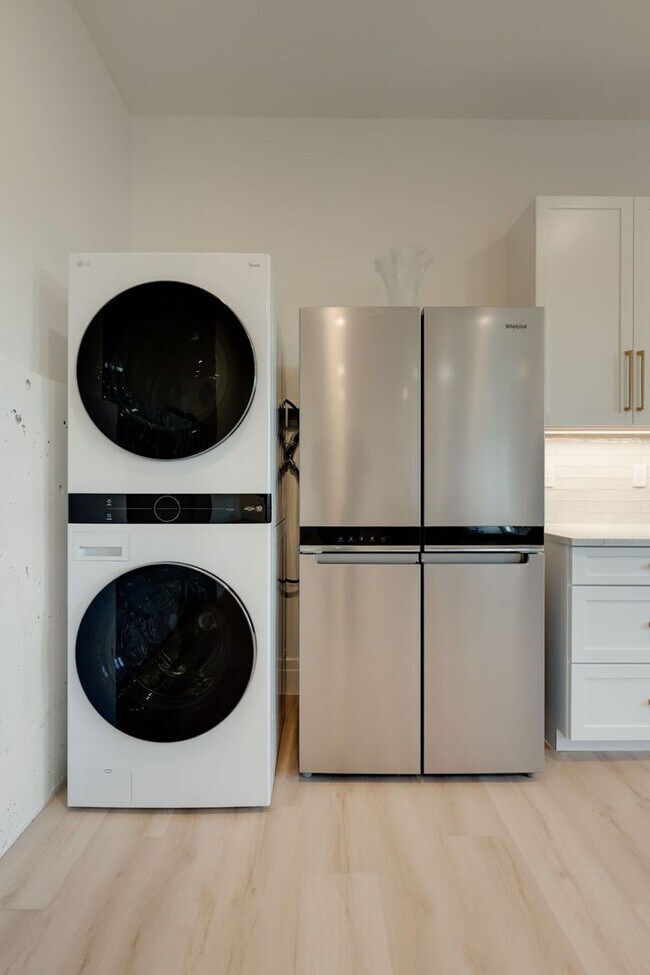 Building Photo - Modern Studio with Private Entry and Scenic Views in El Dorado Hills!