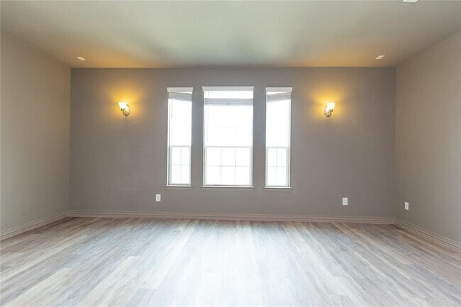 Building Photo - 24131 Cannon Anello Ct