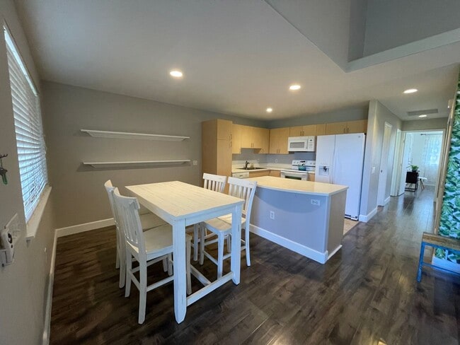 Building Photo - Furnished Napili Villas Two Bedroom/Two Bathroom