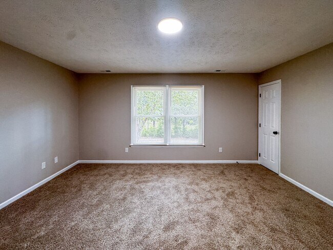 Building Photo - 471 Brandermill Rd