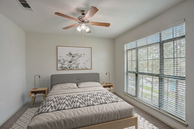 Building Photo - High-End Living, Perfectly Executed!