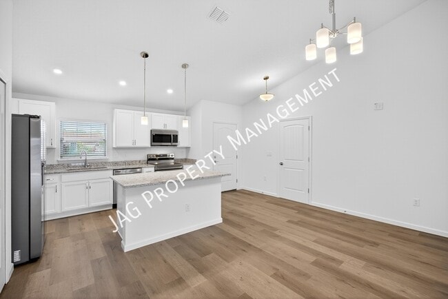 Building Photo - 251 Vin Rose Cir SE