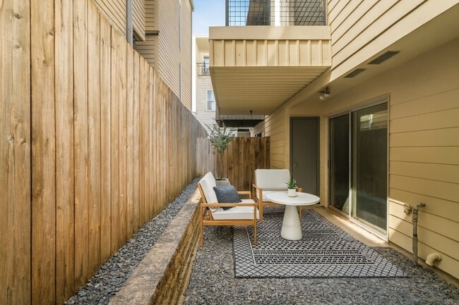 Building Photo - 2924 Cline St