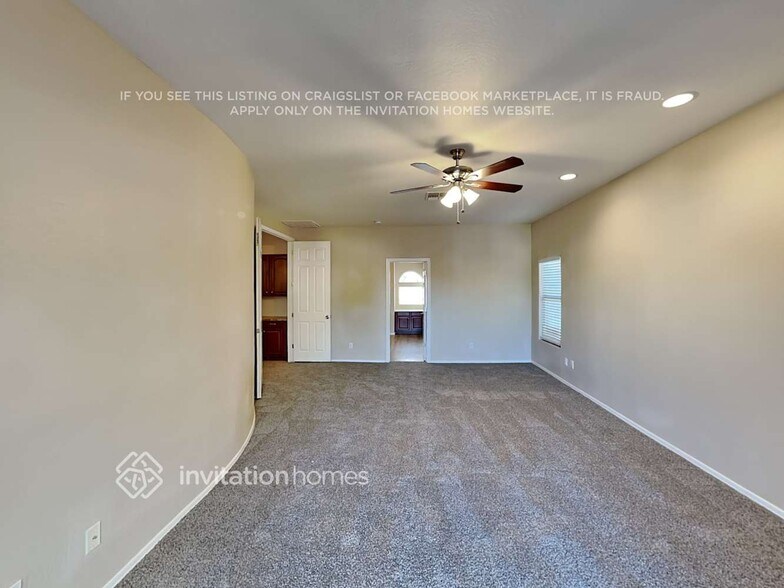 Building Photo - 11311 E Stearn Ave