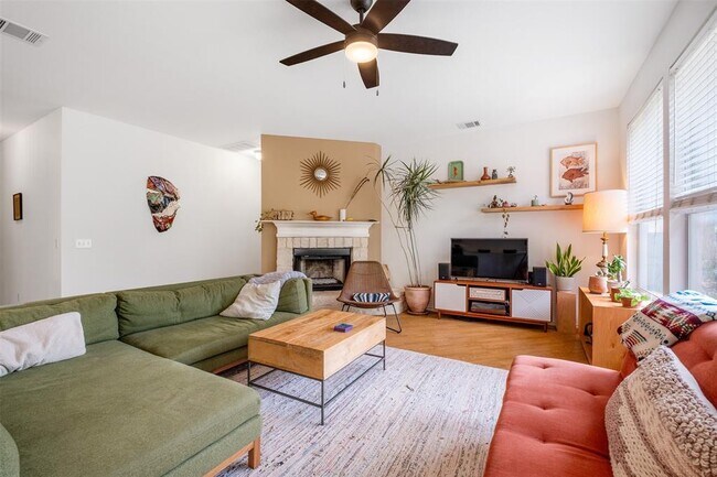 Building Photo - 16853 Tortoise St