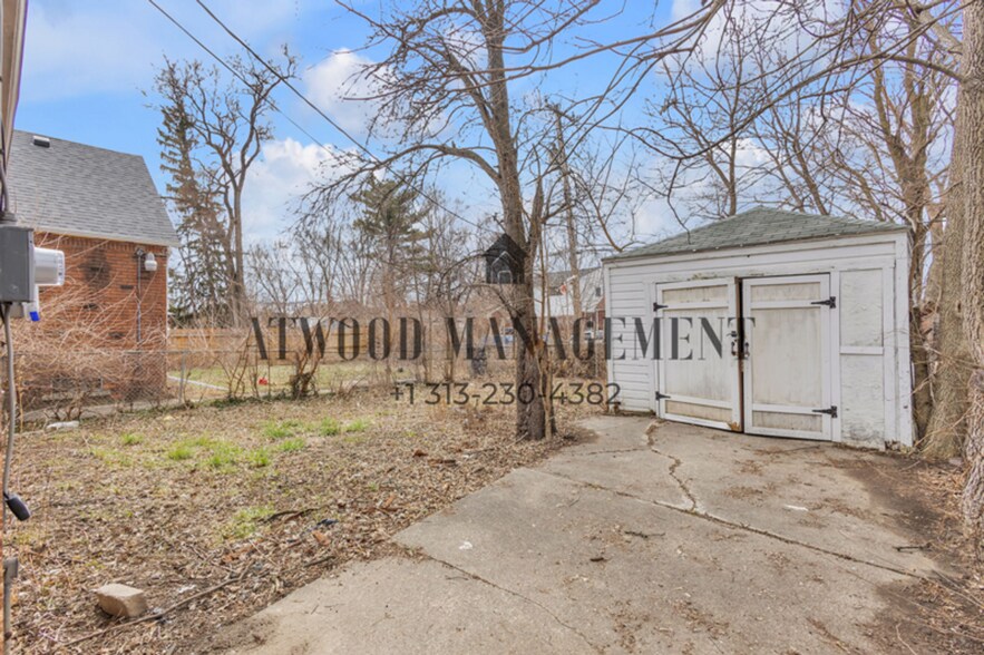 Building Photo - This beautifully updated 3-bedroom, 1-bath single-family home is ready for move-in!