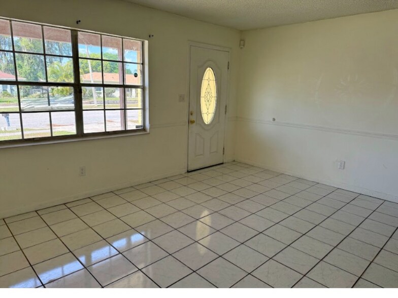 Building Photo - 10346 Arbor Ridge Trail