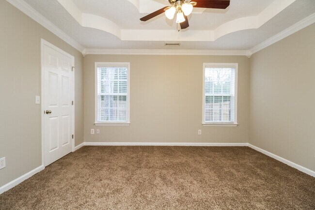 Building Photo - 1856 Lakewood Village Dr