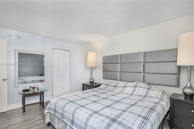 Building Photo - 1250 Alton Rd