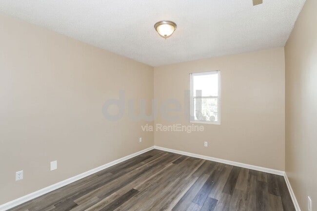 Building Photo - 2828 Lumpkin Rd