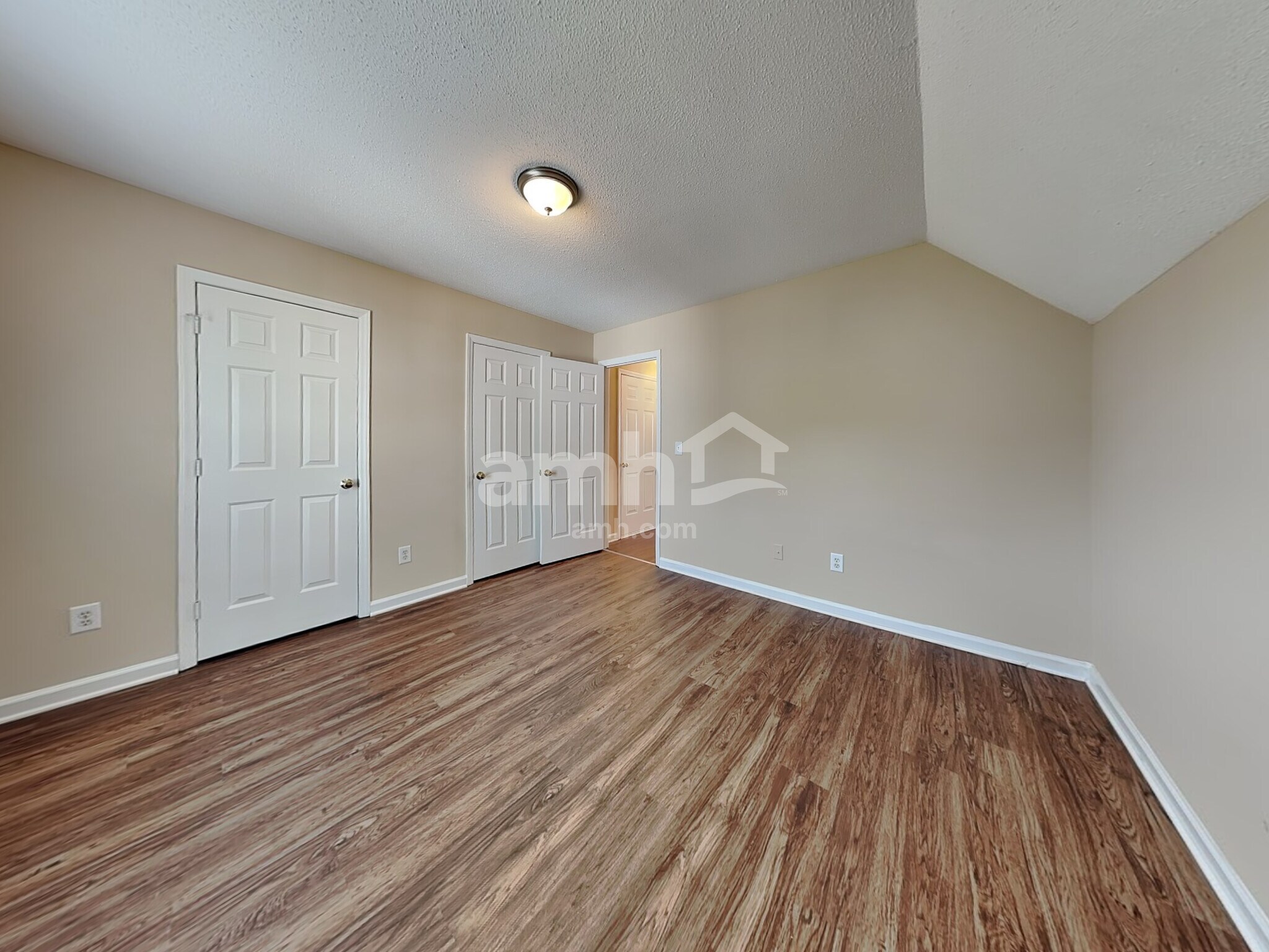 Building Photo - 4880 Manteo Ln