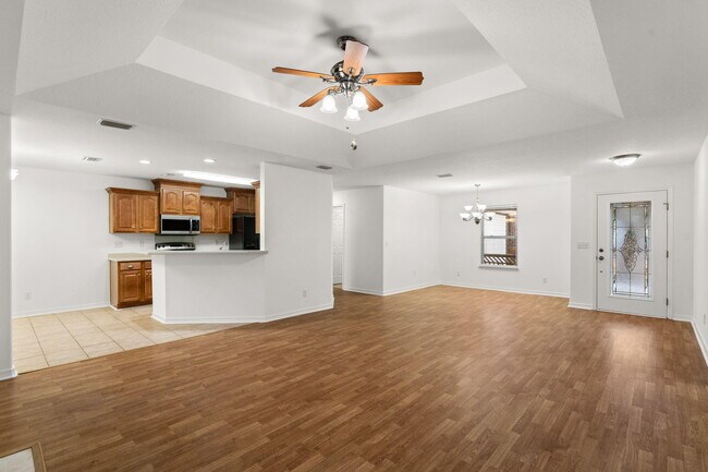 Building Photo - 71 Eventide Ln