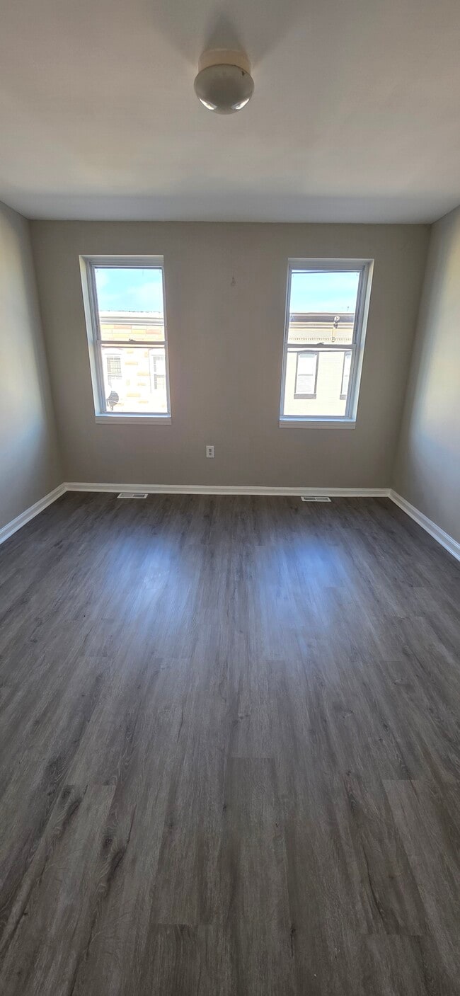 Building Photo - 3309 Noble St