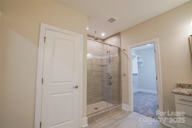 Building Photo - 20220 Shaffer Bach Ln