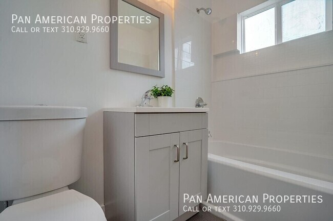 Building Photo - 92 E Market St