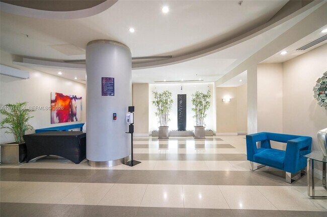 Building Photo - 3001 S Ocean Dr