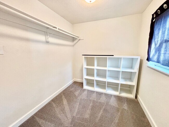 Building Photo - Charming 3 Bedroom Home in Norfolk