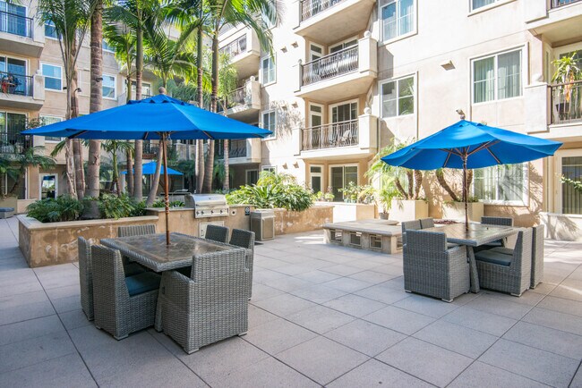 Building Photo - The Admiralty, 4170 Admiralty Way