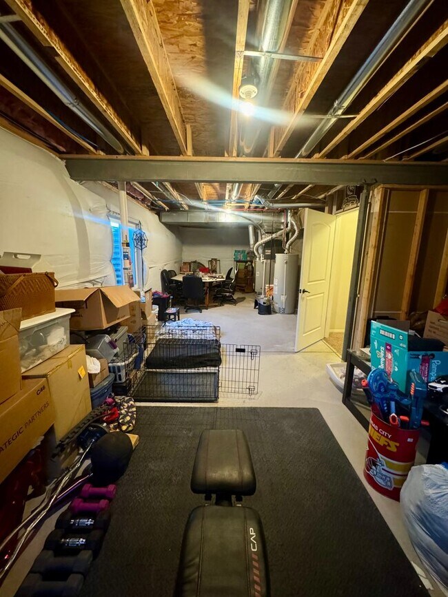 Building Photo - Gorgeous 3 bed/2.5 bath home with 3-CAR TANDEM GARAGE in Painted Sky