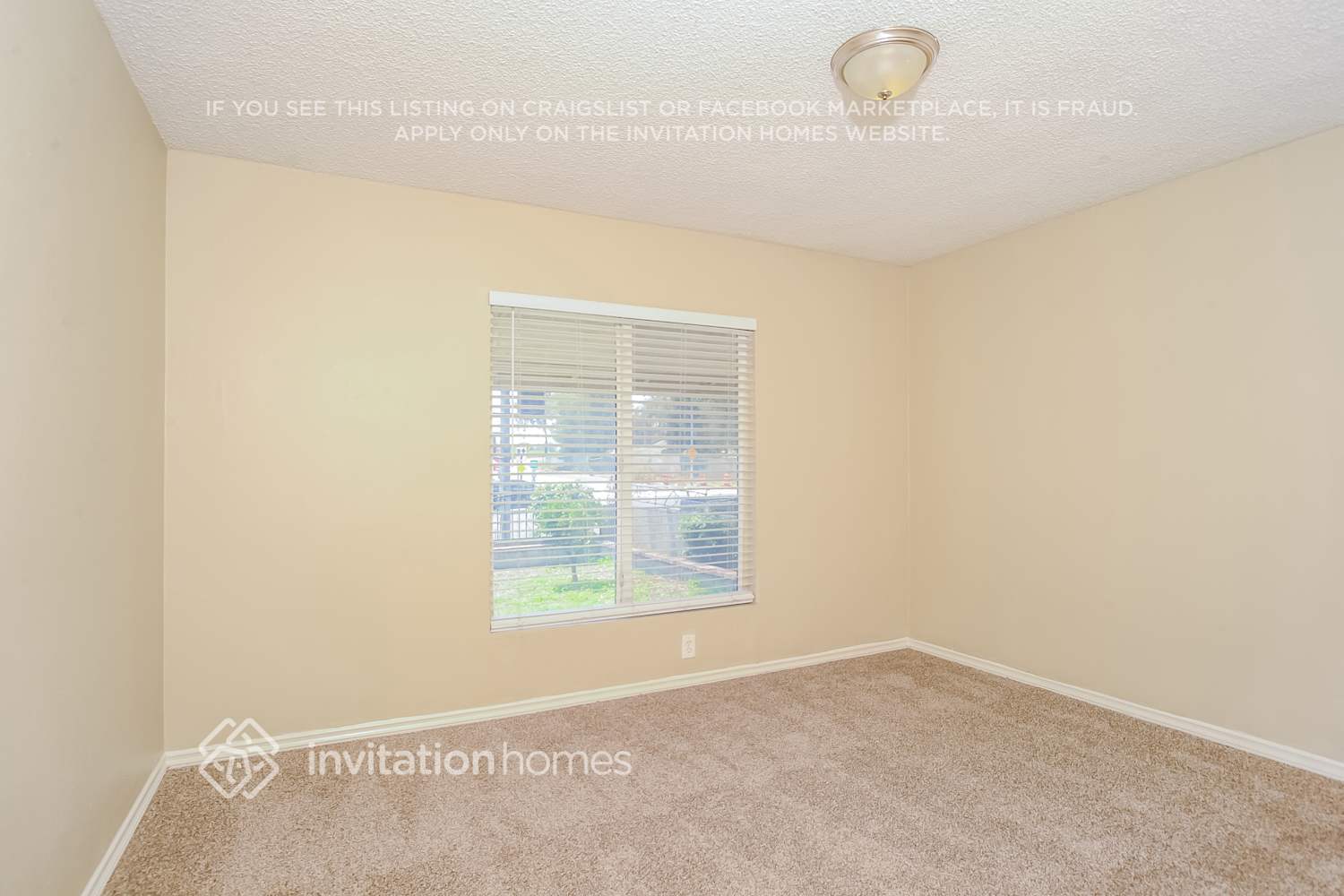 Building Photo - 10821 Rosecrans Ave