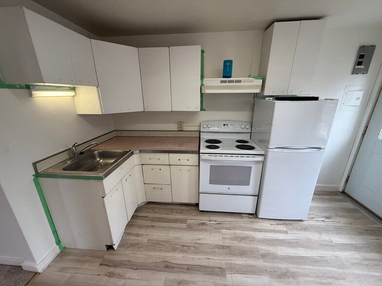 Building Photo - 1923 12th Ave N