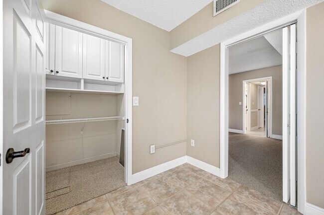 Building Photo - 10033 64th Ave N