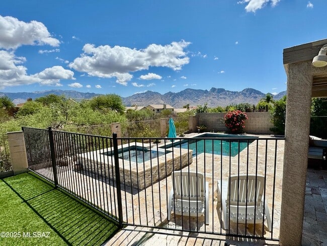 Building Photo - 12768 N Lantern Way