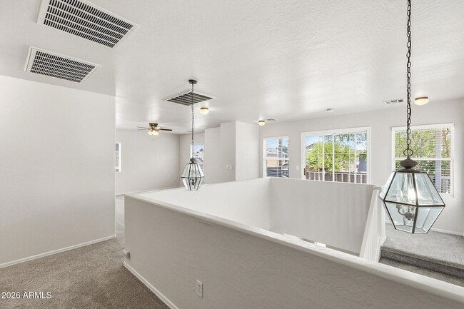 Building Photo - 14779 W Bloomfield Rd